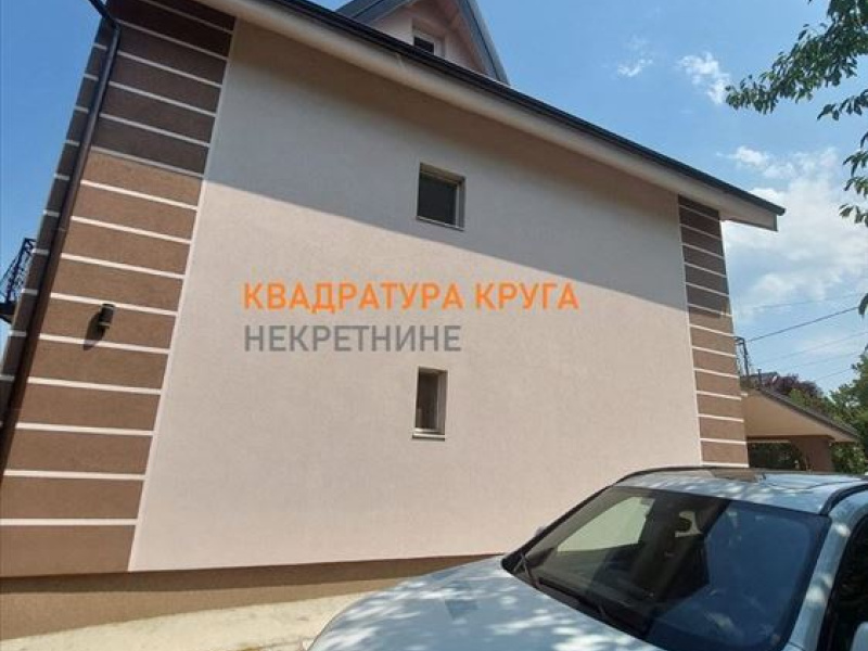 Beograd, Voždovac, Šuplja stena